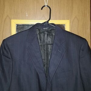 Men's 3 button dolce & Gabbana blazer.
